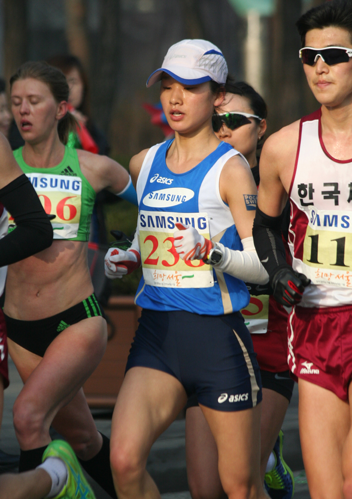 [서울국제마라톤] 김성은, 한국기록 경신을 향해! 사진