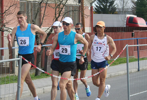 [두딘스50km경보] 박칠성, 3시간59분50초 런던세계육상 기준기록 통과