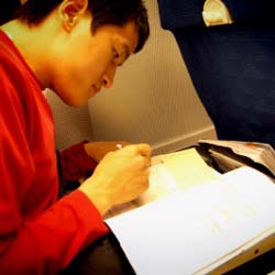 #. 사진설명 : 이상훈 물리치료사는 자신의 꿈을 이루기 위해 언제나 열공 중이다. 관련사진